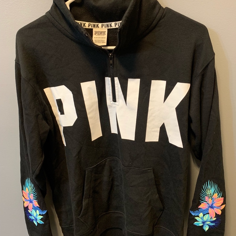 PINK Victoria’s Secret Pullover